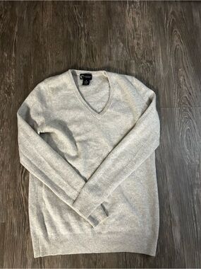 Croft & Barrow Light Gray V-Neck Cashmere-Blend Sweater
